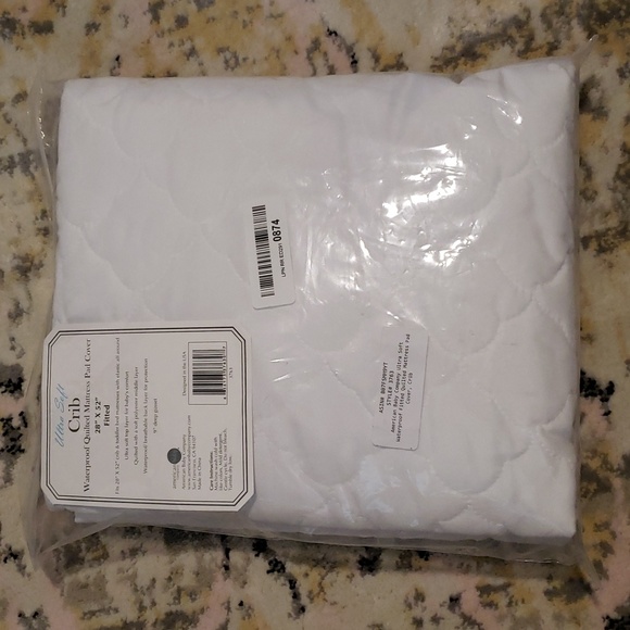 NWT Waterproof Quilted Crib Mattress Pad Cover - Picture 2 of 3